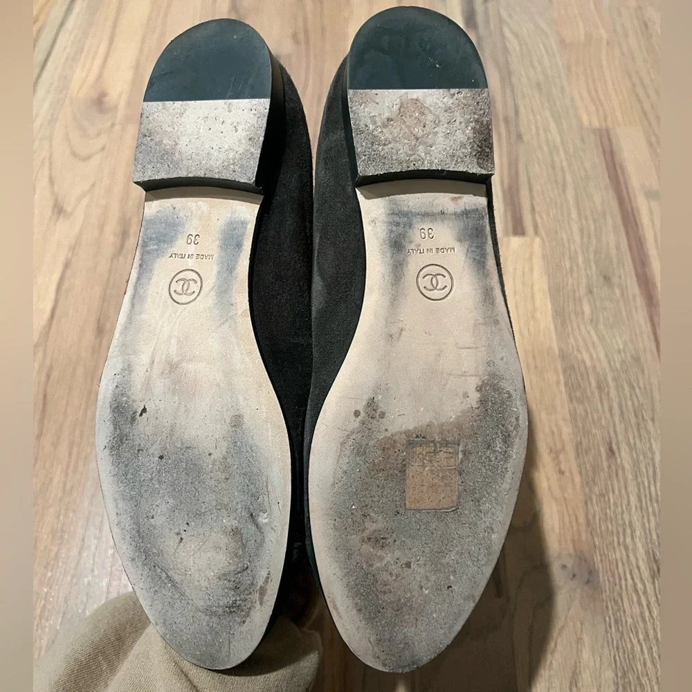 Chanel 2025 Suede Ballet Flats - Picture 4 of 8